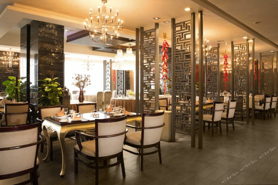 Langzhong Grand Hotel Shahepu Екстер'єр фото